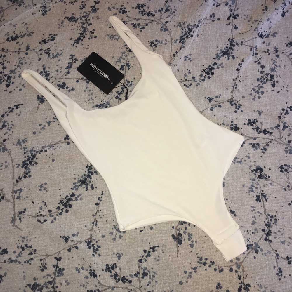 Pretty Little Thing White Square Neck Bodysuit